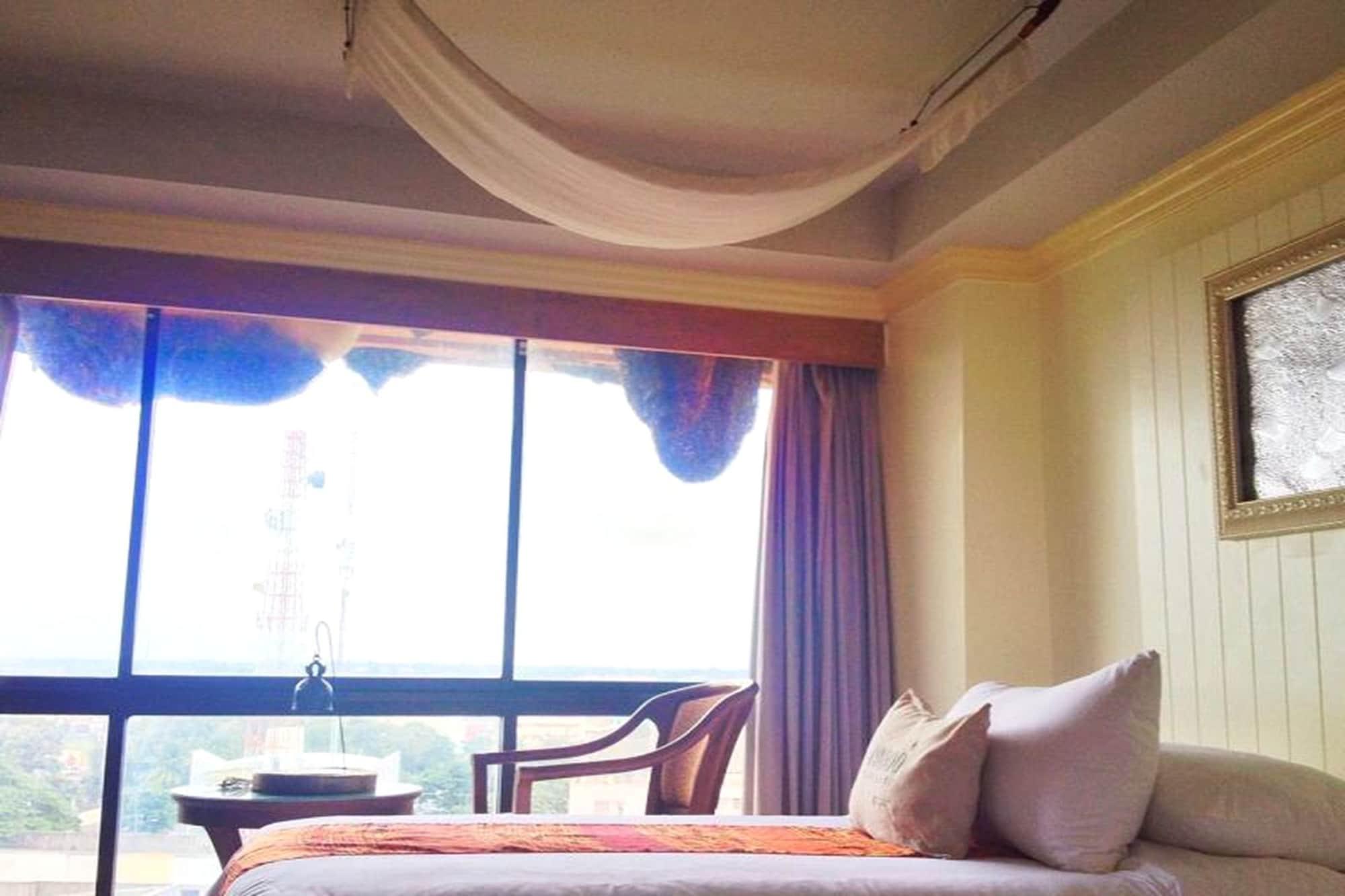 Ploy Palace Hotel Mukdahan Dış mekan fotoğraf